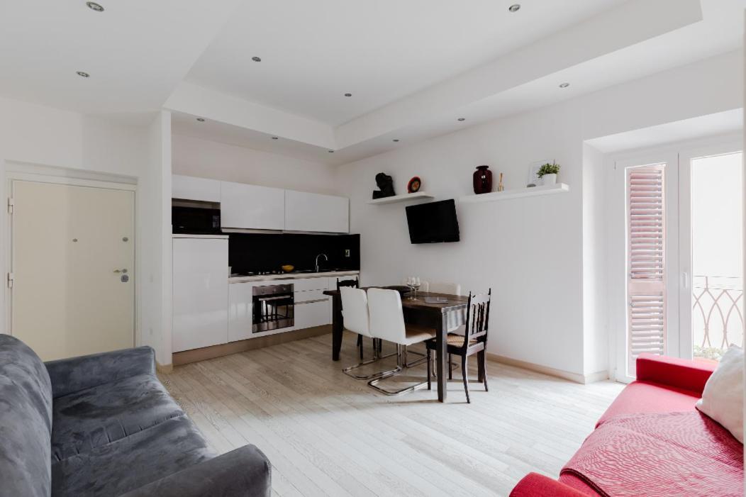 Minerva'S Place Рим Екстериор снимка